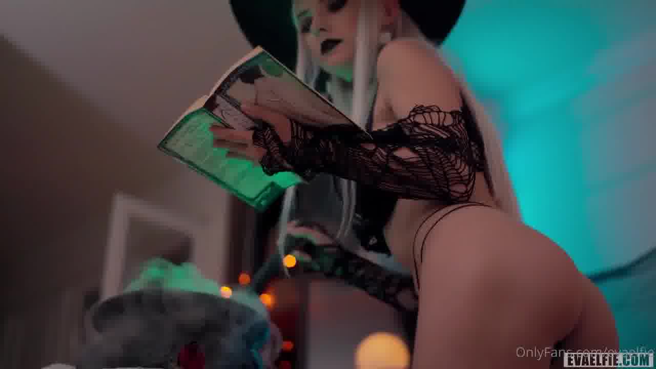 Eva Elfie Halloween Witch Cosplay Sex Video Leaked